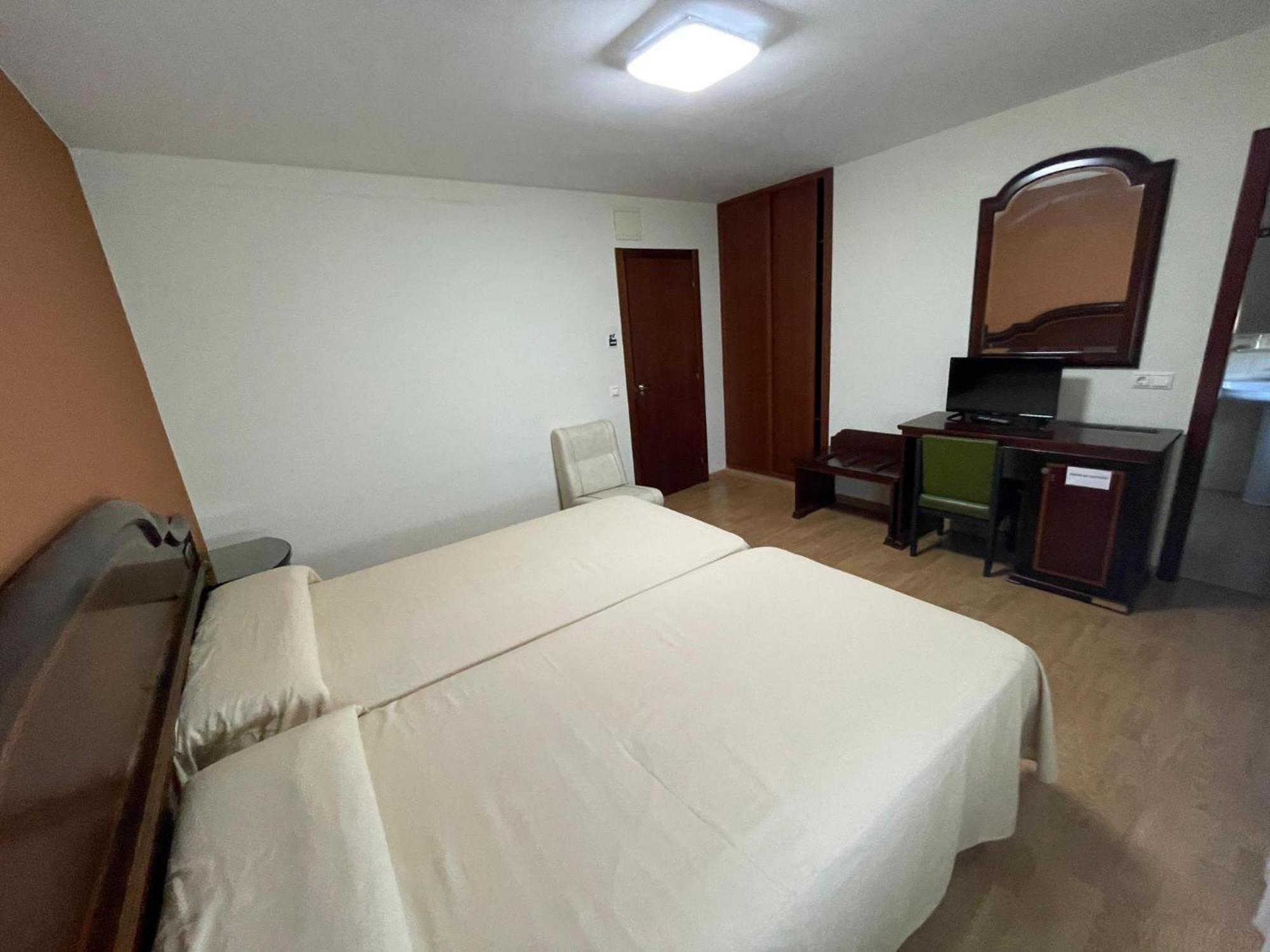 Hostal Terraza Miramar Sl بويرو المظهر الخارجي الصورة